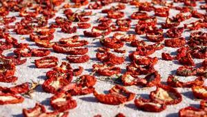 Kuru domatesi evde yapmak çok kolaymış Markete gerek yok, kavanozlara doldurun