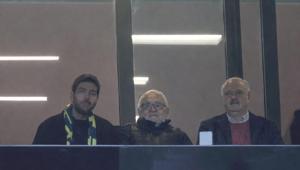 Fenerbahçe locasında anlamlı buluşma 87 yaşındaki üyeye ilk tribün heyecanı