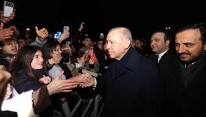 AK Partili gençler Cumhurbaşkanı Erdoğanın doğum gününü kutladı