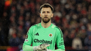 Fenerbahçede Tarık Çetin: Tüm takım arkadaşlarımı tebrik ediyorum