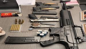 Atölyeye çevrilen evde kalem görünümlü silahlar ele geçirildi