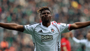 Beşiktaşta Agbadou oynadığı futbolla göz doldurdu