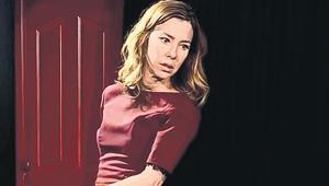 Londra’da tek başına perde açtı