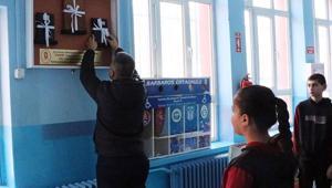 Ortaokul öğrencileri 150 bin lira toplayıp öyle bir şey yaptı ki… Zengin olmaya gerek yok