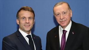 Cumhurbaşkanı Erdoğan, Emmanuel Macron ile görüştü: İranla yeniden müzakereye dönülmeli