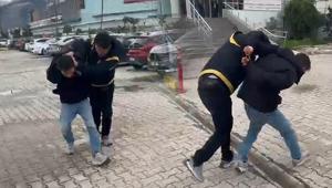 Akaryakıt istasyonunda rezalet Tuvalette gizlice videosunun çekildiğini fark etti