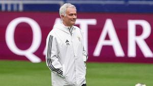 Fenerbahçe transferde Jose Mourinho ile karşı karşıya geldi Benfica yıldız oyuncuyu radarına aldı