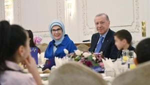 Emine Erdoğandan devlet himayesindeki çocuklarla iftar programına ilişkin paylaşım