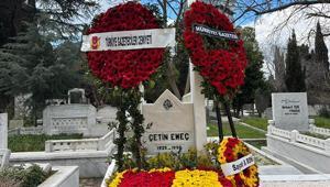 Gazeteci Çetin Emeç ölümünün 36. yılında mezarı başında anıldı
