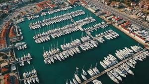 Tarihi eserleri İtalyaya kaçıracaklardı: Çeşme Limanında yakalandılar