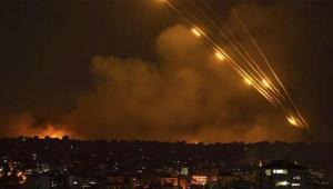 İrandan İsraile peş peşe 3 dalga halinde saldırı