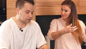 Pınar Altuğa müstehcen sahne sorusu Eşi Yağmur Atacan kendini tutamadı