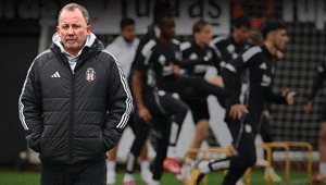 Beşiktaşta 3 yıldız geldiği gibi gidiyor Sergen Yalçından kadro kararı