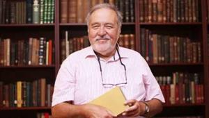 TARİHÇİ-YAZAR İLBER ORTAYLI KİMDİR İlber Ortaylı kaç yaşında, aslen nereli İlber Ortaylı sağlık durumu nasıl, yoğun bakımda mı