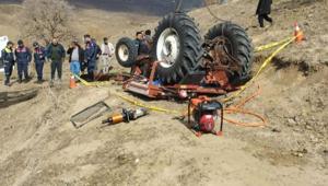 Yer: Aksaray Devrilen traktörün altında kalarak hayatını kaybetti