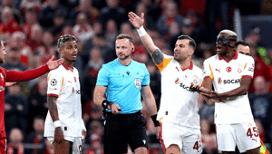 Galatasarayda Osimhen için ameliyat belirsizliği Hedef Fenerbahçe derbisi