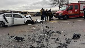 Nevşehirde üç aracın karıştığı kazada 3 kişi öldü, 6 kişi yaralandı