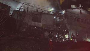 Sarıyerde 2 gecekondu alev alev yandı; 4 yaralı