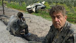 Hurdaya dönen araçtan burnu kanamadan çıkan doktor: Verilmiş sadakamız varmış