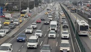 Bayramda otoyol ve köprülerden 12,3 milyon araç geçti