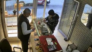 Kuyumcuya müşteri gibi girdi, tam 60 bin liralık yüzüğü alıp kaçtı