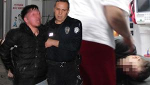 Annesinin sevgilisini bıçakladı Detaylar ortaya çıktı