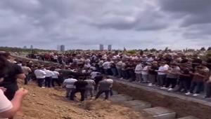 Mezarlıkta kanlı pusu Ziyarete geldiler, kurşun yağmuruna tutuldular: 1 ölü 1 yaralı