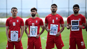 İran Milli Takımı, Antalyada savaşta hayatını kaybeden çocukları andı