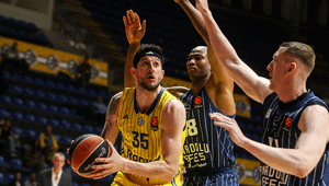 Anadolu Efes, Maccabi Rapyde mağlup oldu