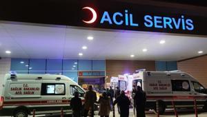 Bağcılardaki kavga ihbarına gitmişlerdi 17 yaşındaki çocuk polisleri bıçakladı
