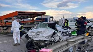 Eskişehir-Ankara yolunda korkunç kaza 4 kişi öldü, 2 kişi de yaralı