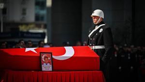 İstanbulda trafik kazasında şehit olan polis Seçkin Yalçın son yolculuğuna uğurlandı