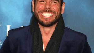 Gerçek olduğuna inanmak zor 157 gün karaya çıkmadan yüzüp, 1 iple Everest yüksekliğine tırmandı