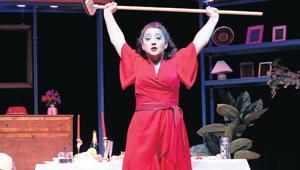 ‘Kara Kız’ kahkahalarla prömiyer yaptı