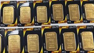 Sınırda şoke eden olay Çantalardan altın külçeleri fışkırdı