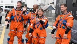 Zorlu yolculuk sona erdi, hazırlıklar başladı Artemis II mürettebatı Dünyaya dönüyor