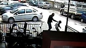 Bahçeye zarar veriyorsun dedi, 9 yaşındaki çocuğu dövdü