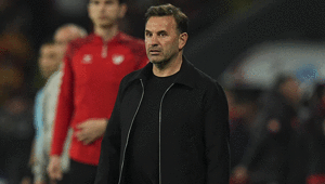 Galatasarayda Okan Buruktan özel motivasyon seansı