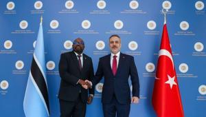 Dışişleri Bakanı Hakan Fidan, Botsvana Uluslararası İlişkiler Bakanı Butale ile görüştü