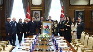 Cumhurbaşkanı Erdoğan, Türk Demokrasi Vakfı heyetini kabul etti