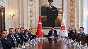 Adalet Bakanı Gürlek, Türk Hukuk Enstitüsü heyetini kabul etti
