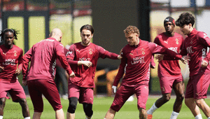 Galatasarayda oyunculara prim müjdesi