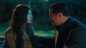 Eşref, baba olacağını öğreniyor İhtiyar’ın kızı Nisan mı