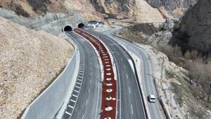 Yeni otoyol ve tünel yarın hizmete giriyor Yol süresi 15 dakikaya düşecek