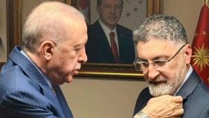 Son dakika... Serik Belediye Başkanı Kumbul AK Partiye geçti Cumhurbaşkanı Erdoğan rozetini taktı