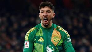 Süper Lig devinden Altay Bayındır sürprizi Transfer için harekete geçtiler