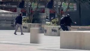 Diyarbakır’da sokakta korku dolu anlar Sağa sola sıkacağım diyerek ateş açtı