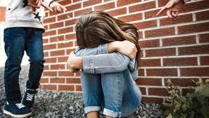 Zorbalığa uğrayan çocuk anlatmıyor Ailelerin koruyucu kalkanı zayıflıyor mu
