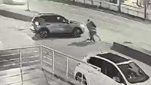 Dehşet anları kamerada İş arkadaşını 9 bıçak darbesiyle katletti