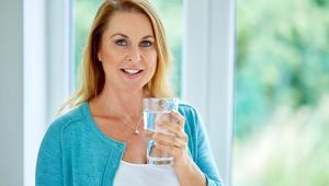 Uzmandan su tüketimi gerçeği Günde 2,5 litre su içmek şart mı